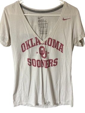 Nike Oklahoma Sooners V-Neck Shirt